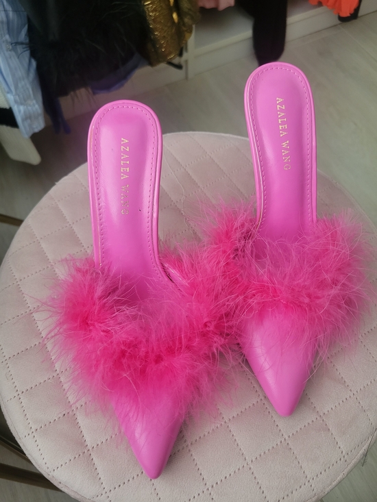 Azalea Wang Shoes - Azalea Wang Hot Pink Feathered Pointed Mules